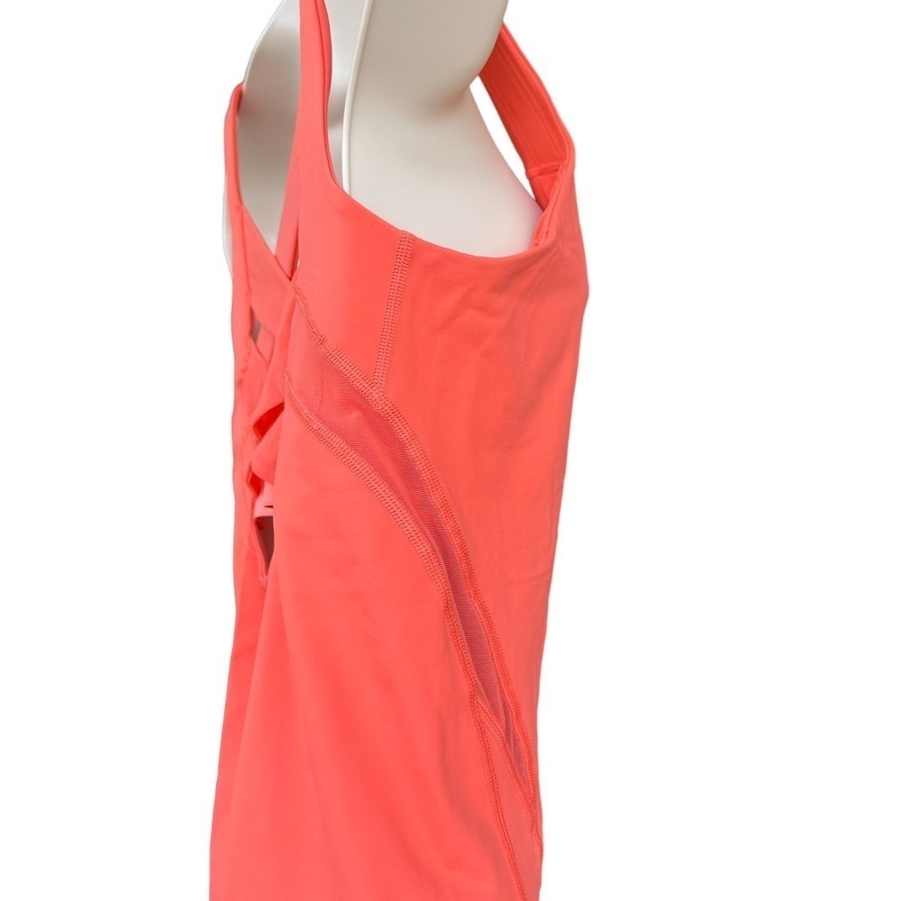 Lululemon Rise and Flow Tank Sz 8 In Cape Red Luxtreme - Picture 9 of 12